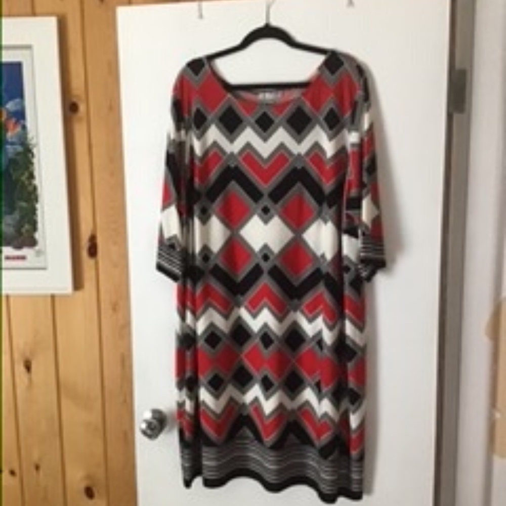 Women’s plus size dress